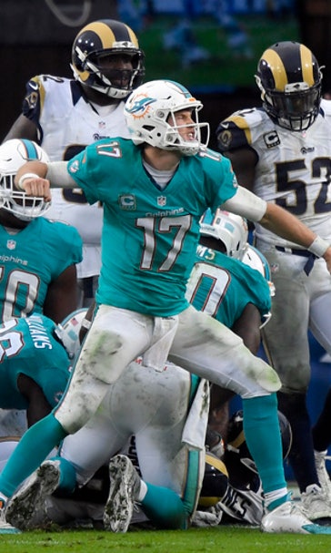 Dolphins winning streak validates Gase's faith in Tannehill